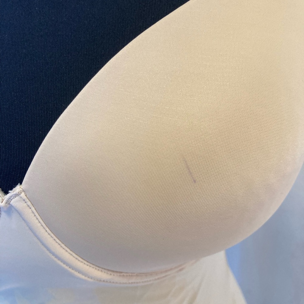 Maidenform Size Medium Beige Shapewear Bodysuit Adjustable - Picture 2 of 6